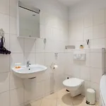 Chrobrego Two-bedroom By Renters Świnoujście